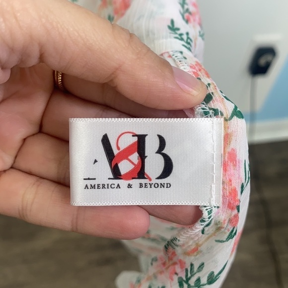 America & Beyond - Pastel Floral See Thru Maxi With Tassels Dress Size Large - Picture 7 of 11